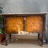 Credenza con piano in marmo