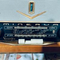 Radio giradischi vintage Minerva 