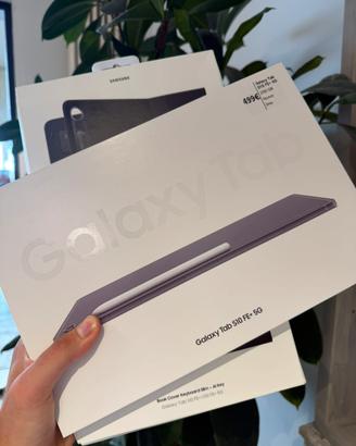 Galaxy Tab S10 FE+ 5G - NUOVO con KeyBoard
