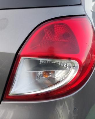 Fanale posteriore destro RENAULT CLIO del 2010