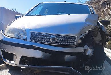 FIAT PUNTO NATURAL POWER INCIDENTATA