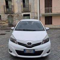 TOYOTA YARIS 1.4 D-4D 5 P LOUNGE UNIPROPRIETARIO
