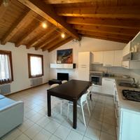 Appartamento mansardato per brevi periodi