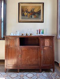 Madia vintage anni 20 con decori in bassorilievo