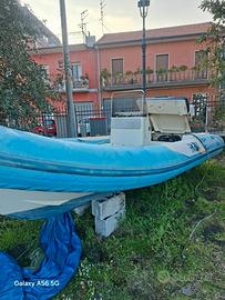 swell gommone entrobordo 230cv 12 persone 