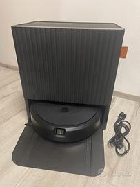 Robot lavapavimenti “Roomba Combo”