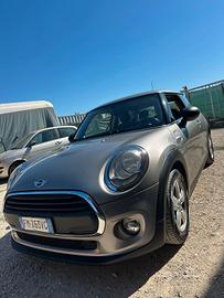 Mini ONE 75 CV