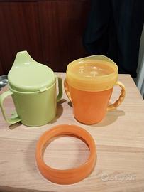 Due bicchieri con manici per bambini 