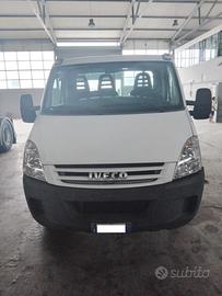 Autocarro ivecodaily modello 35/12 tecnocar k38/85