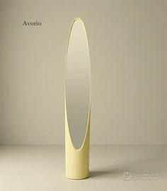 Specchio da terra a unghia in abs AVORIO