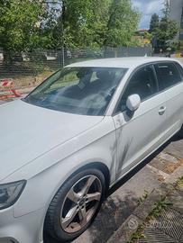 Audi A 3 Diesel 1600 116 cv modello sport