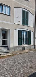 Bilocale a 100 mt dalla dogana  di Clivio 