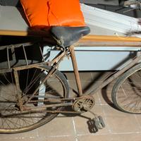 Bici d’epoca Bianchi con freni a bacchette