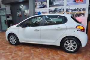 Peugeot 208 1.5 diesel pari al nuovo