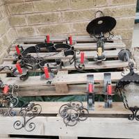 Lampadario, applique e attaccapanni ferro battuto