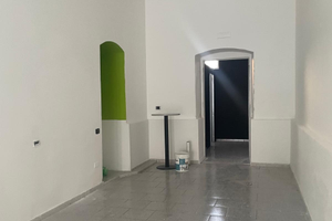 Locale rinnovato Studio o Comm. 55m² Bitonto