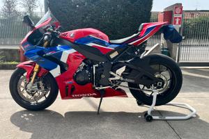 Honda CBR 1000 RR-R SP Fireblade