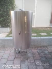 serbatoio per vino in acciaio inox