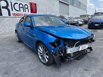 Alfa Romeo Giulia 2.2 Turbodiesel 210 CV AT8 AWD Q