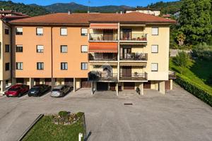 3 LOCALI A CALOLZIOCORTE