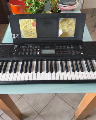 Tastiera digitale yamaha PS -E383 portatile