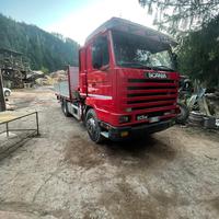 Scania R113 con gru Fassi 420