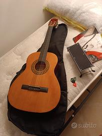 chitarra ragazzo come nuova