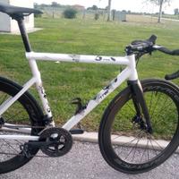 Bicicletta T Red manaia