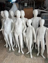 Manichini per bambini