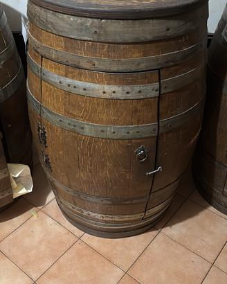 Botte vino prodotte a Marsala