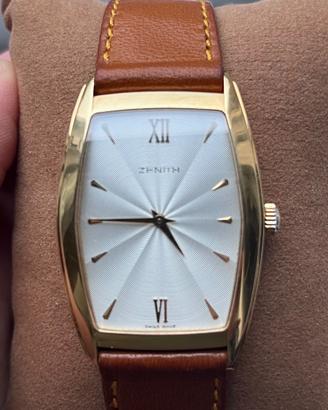 Zenith Tonneau 18K Oro – Ref. 90/30.2550.305 – Vin