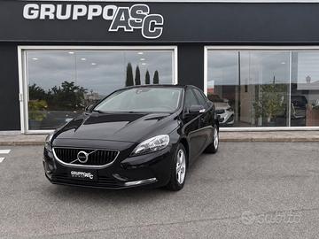 Volvo V40 2.0 d2 120 CV Momentum OK NEOPATENTATI