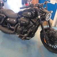 Nuovo custom benelli/keeway v 302 c bicilindrica