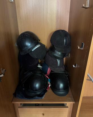 Caschi da equitazione