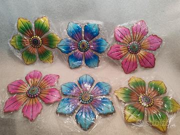 6 fiori  decorativi in metallo , nuovi e mai usati