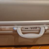 Valigia rigida grande marca JAGUAR  nuova mai usat