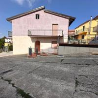 3 LOCALI A MONTALTO UFFUGO