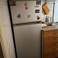 Frigorifero con Congelatore (OTTIM E CONDIZIONI)