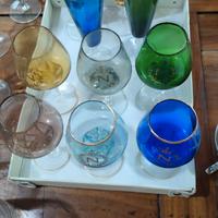 Set bicchieri colorati