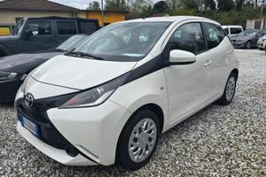 Toyota Aygo 1.0 VVT-i 69 CV 5 porte x-cool