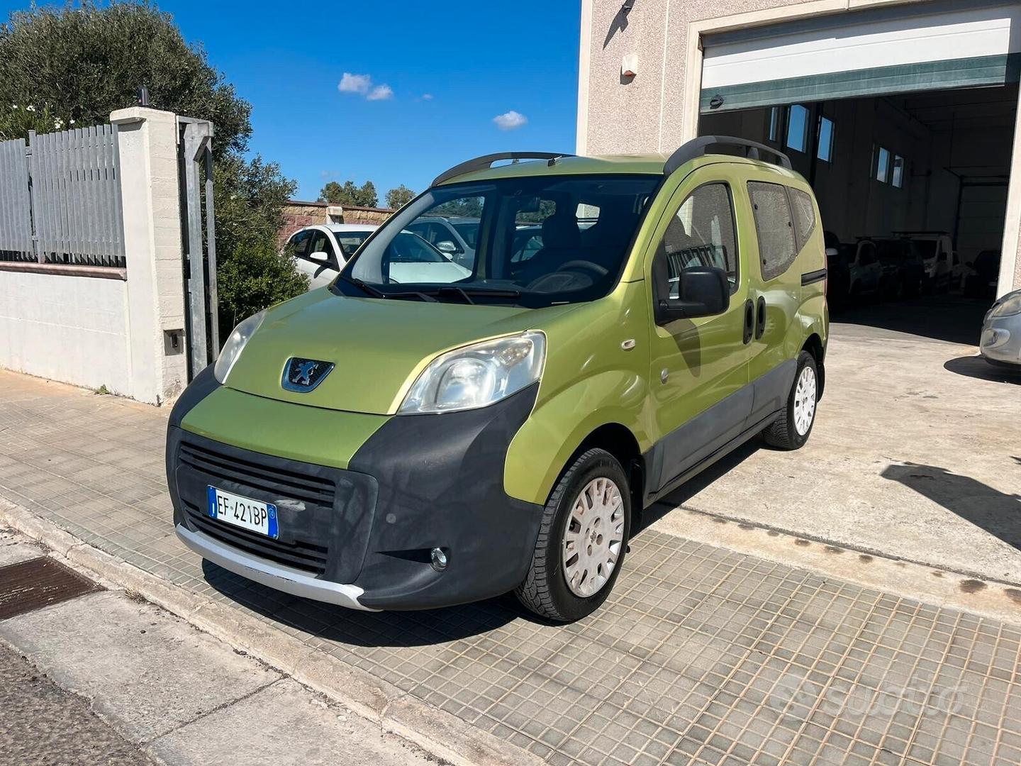 Peugeot Bipper 2011 photo 2