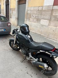 Ducati monster 600