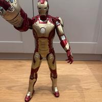 Action figure di Iron Man