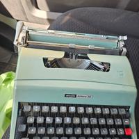 Olivetti lettera 32 