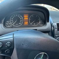 Mercedes‑Benz A‑Klasse 160 CDI ben tenuta