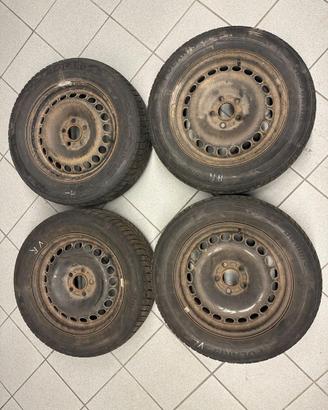 4 Ruote Invernali Ford 16” – Barum Polaris 5 215/6
