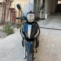 Piaggio Beverly 350 CC