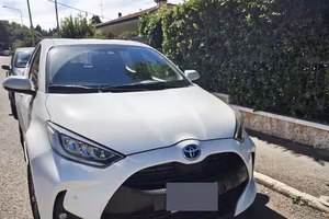 Toyota Yaris Full Hybrid 1.5 trend - Perfetta