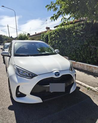 Toyota Yaris Full Hybrid 1.5 trend - Perfetta