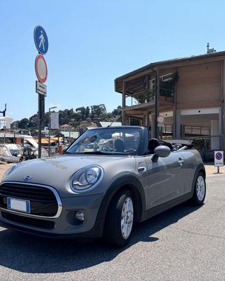 Mini Cooper Cabrio 1.5 benzina 136 cv. permute